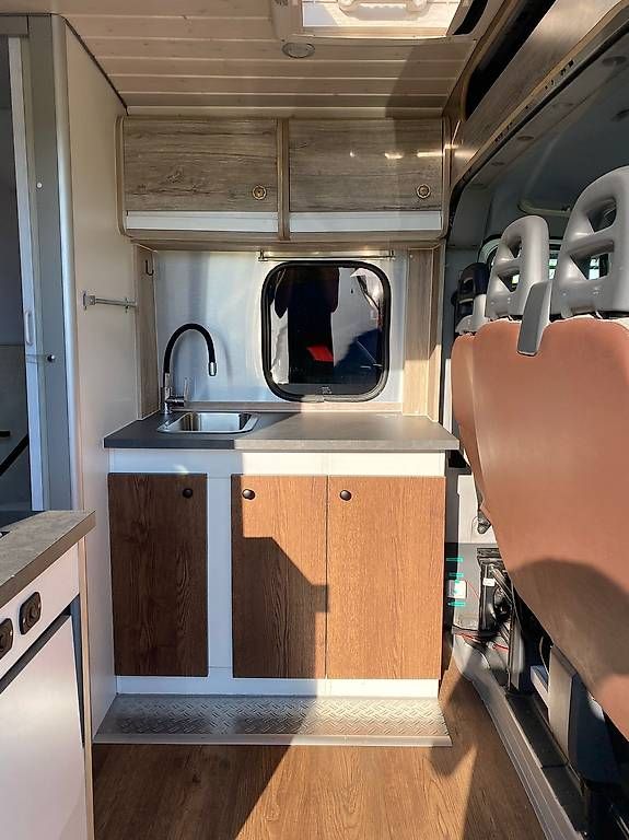 Fiat Veicoli da campeggio: Campervan / Wohnmobil – Usato da Kirchberg BE venduto da Sunshine269 4