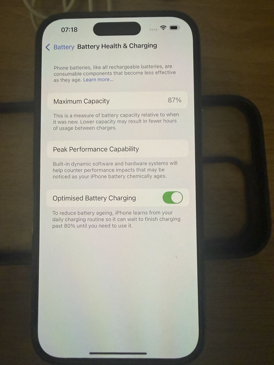 Apple Portables: iPhone 14PRO 128GB – D'occasion à Biel-Bienne par tra_6ggn 2