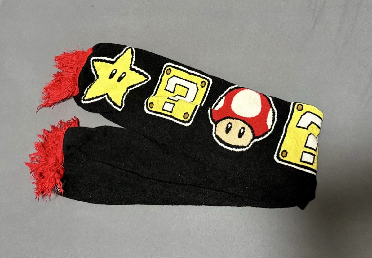 Sonstige Jungenkleidung: Super Mario Schal - Neu – Neu (gemäss Beschreibung) aus Wetzikon ZH von deb_8wcc