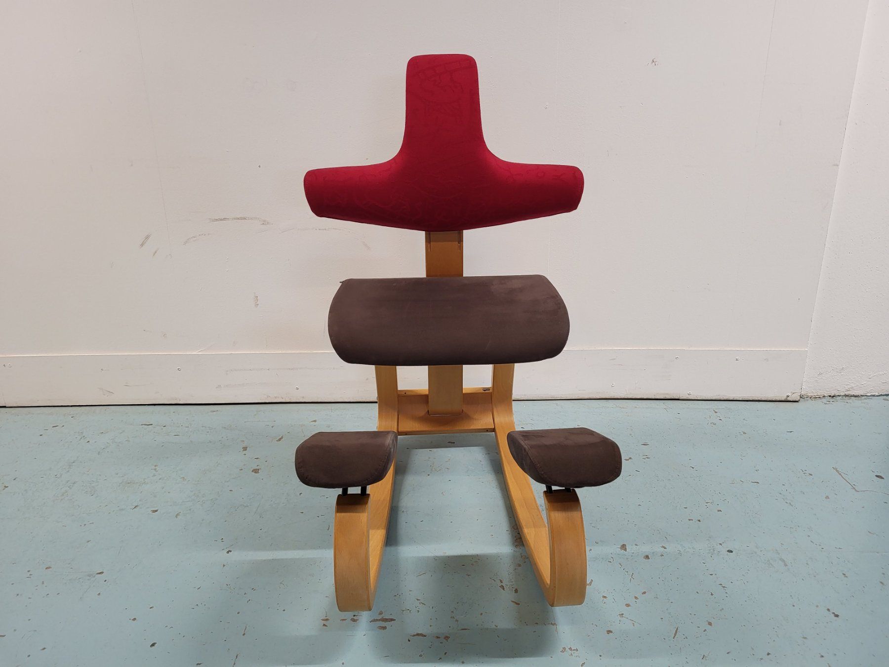 Varier Stühle: Stokke Varier ''Thatsit Balans'' – Gebraucht aus Brügg BE von POU-BELLE 6