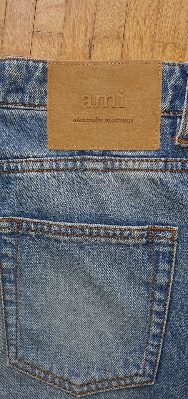 Jeans: Ami Paris Jeans – Nuovo e nell'imballaggio originale da Basel venduto da Kristal4 6