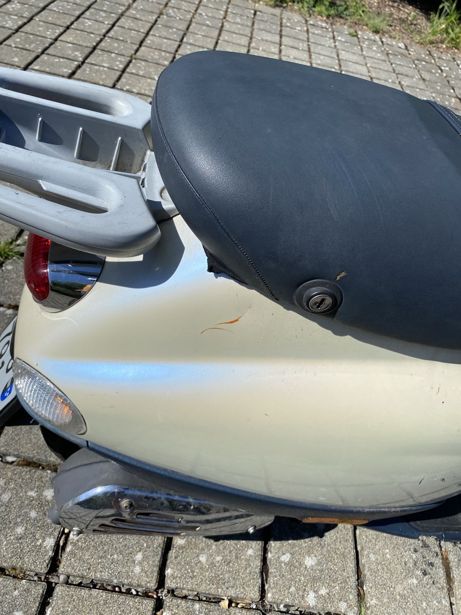 Piaggio Scooter: Vespa ET4 50, 70Kmh – Usato da Oberwil-Lieli venduto da s.vincenti 2