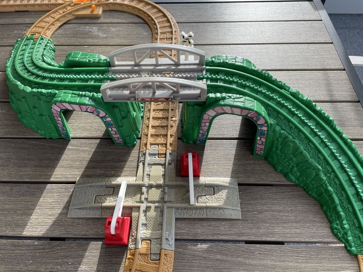 Fisher-Price Jouets: Fisher Price GeoTrax Eisenbahnset – D'occasion à Uster par Jemedi 2