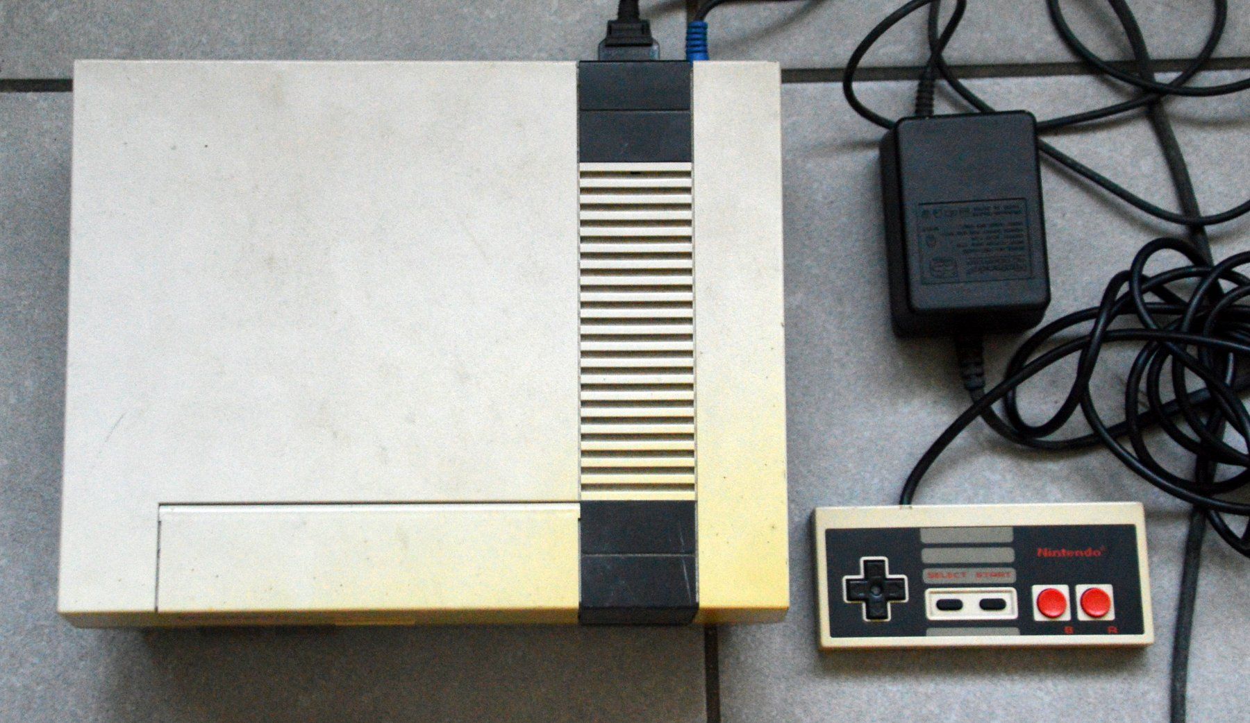 Nintendo Console: Nintendo NES – Usato da Collonges venduto da arashee 1
