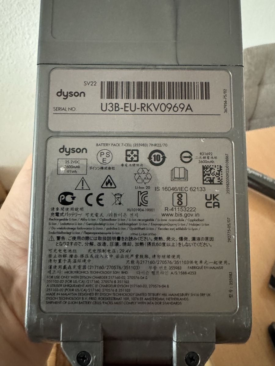 Dyson Aspirateurs & Accessoires: Dyson V15 Detect Absolute Staubsauger  – D'occasion à Küsnacht ZH par IrischkaB 3