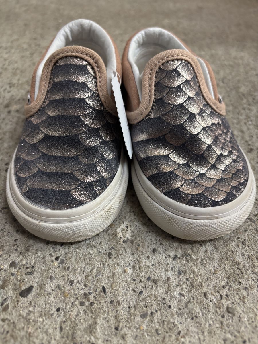 Vans Scarpe per ragazze: Vans Slip-On Schuhe Mädels, Grösse 21 – Usato da Büren an der Aare venduto da Nikito2001 2