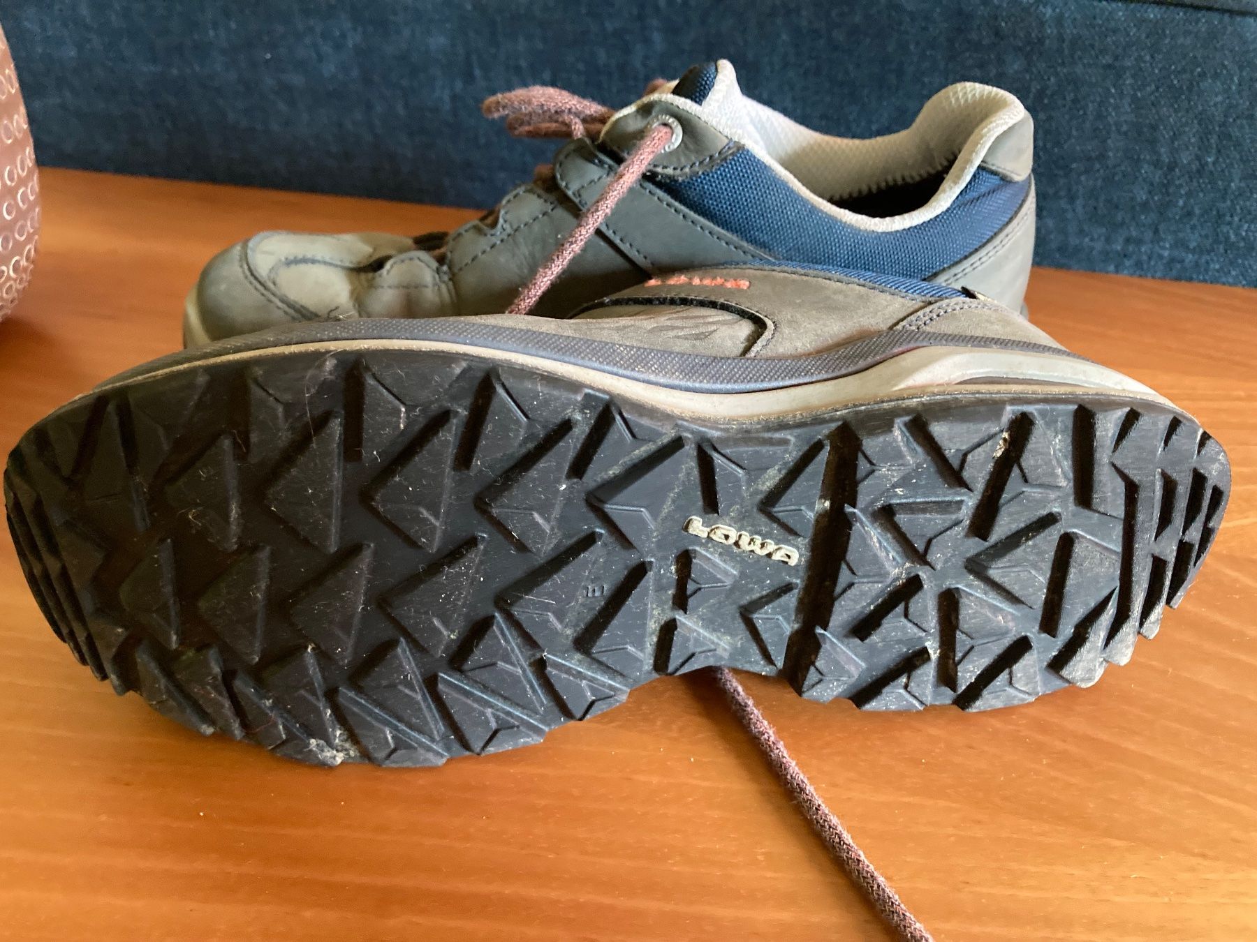 Lowa Chaussures femmes: Lowa Wanderschuhe 40 – D'occasion à Luzern par Florentina 2