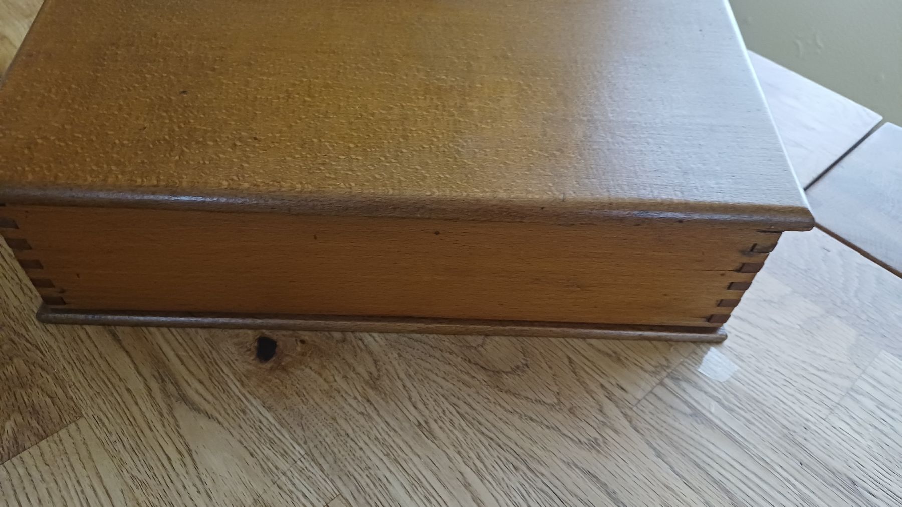 Articoli in legno: Alte Schuhputz Kiste – Usato da Flawil venduto da Naphtali 5