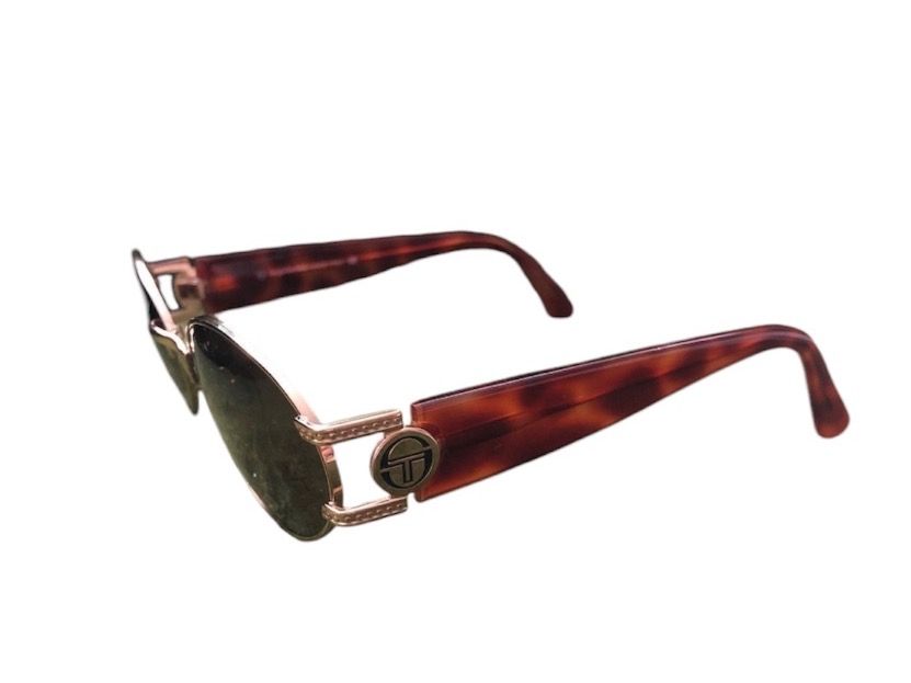 Occhiali & Lenti: Lunettes de soleil / Sonnenbrille – Usato da Dotzigen venduto da SecondHandGems 2