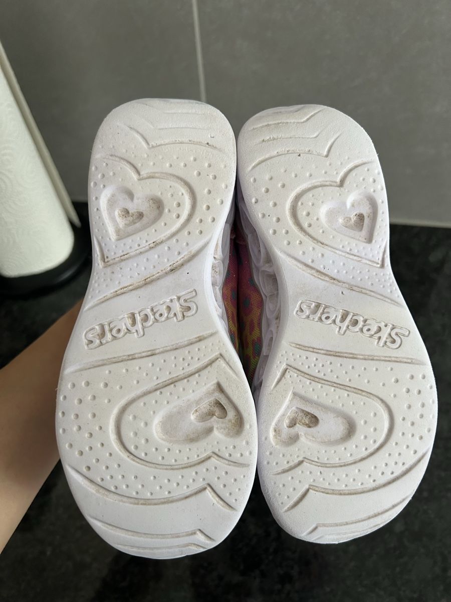 Skechers Scarpe per ragazze: Skechers – Usato da Stäfa venduto da Michelecarmen8892 4
