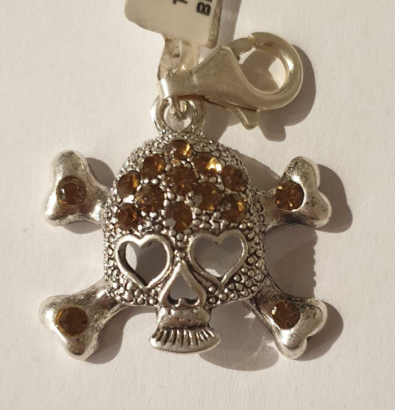 Ciondoli: Modeschmuck Totenkopf Anhänger – Nuovo e nell'imballaggio originale da Münchenbuchsee venduto da Daniel0133