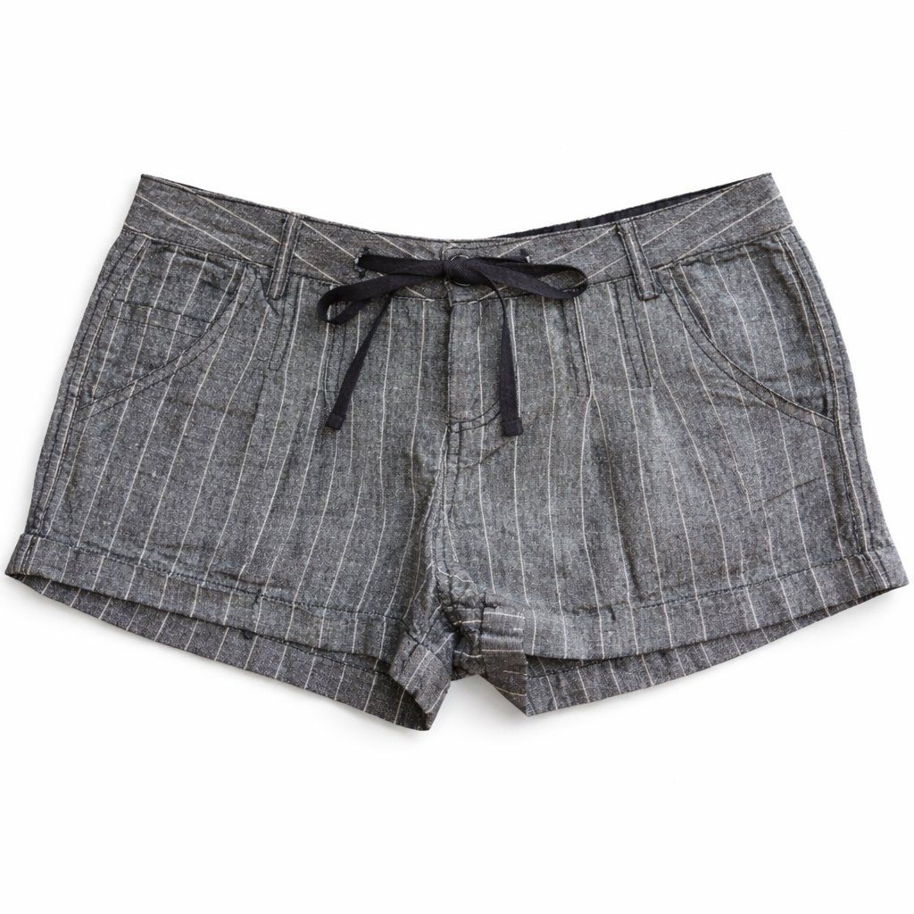 Pantaloni: Elegante Shorts Grau Gestreift Damen – Nuovo (secondo la descrizione) da Fully venduto da VaneaSelection 1