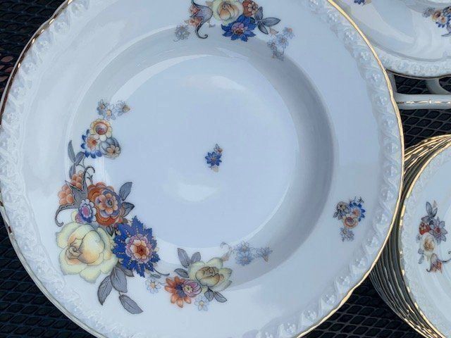 Hutschenreuther Set di piatti: Hutschenreuther Service 54-teilig – Usato da Lichtensteig venduto da Sincera01 5