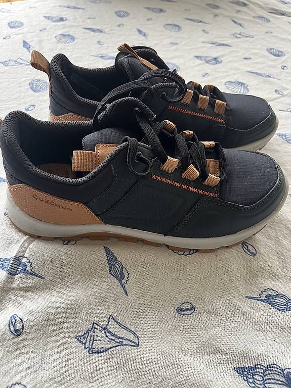 Schuhe für Jungen: Halbschuh Gr.36 – Gebraucht aus Oberkirch LU von ocki 1
