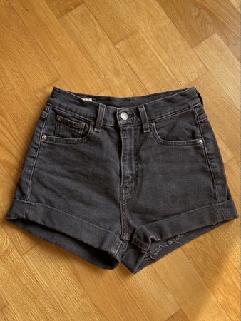 Levi‘s Shorts Gr. 24