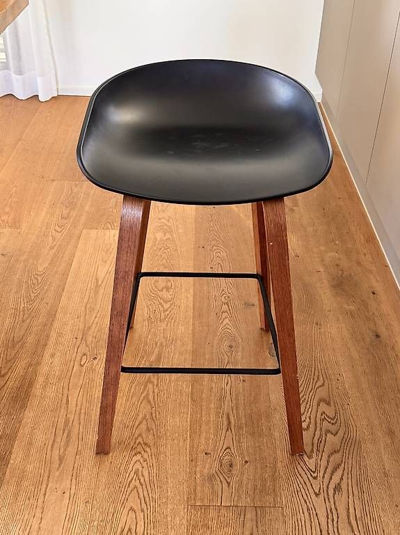 Tabourets: Zwei Barhocker – D'occasion à Zürich par juergluder 1