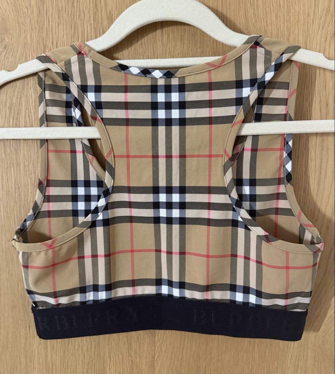Burberry Top: Burberry top, gr. XS – Nuovo (secondo la descrizione) da Pfäffikon SZ venduto da happy.life 2
