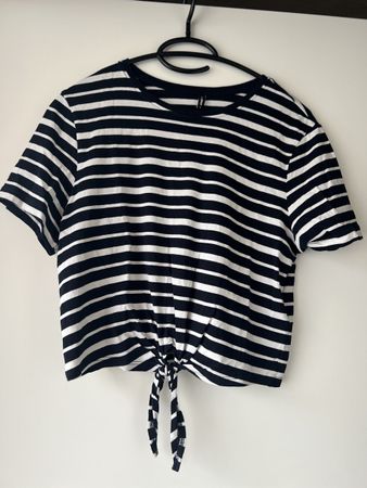 SALE 🪢 Stripes Knotted T-Shirt neuwertig