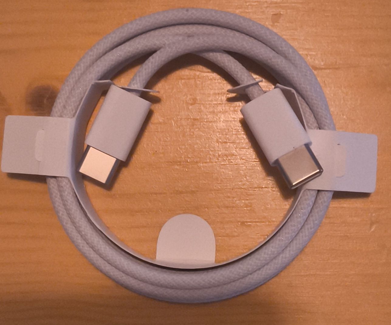 Apple Cavi: USB-C Kabel Weiss 1m neu – Nuovo e nell'imballaggio originale da St. Gallen venduto da jaytheiler