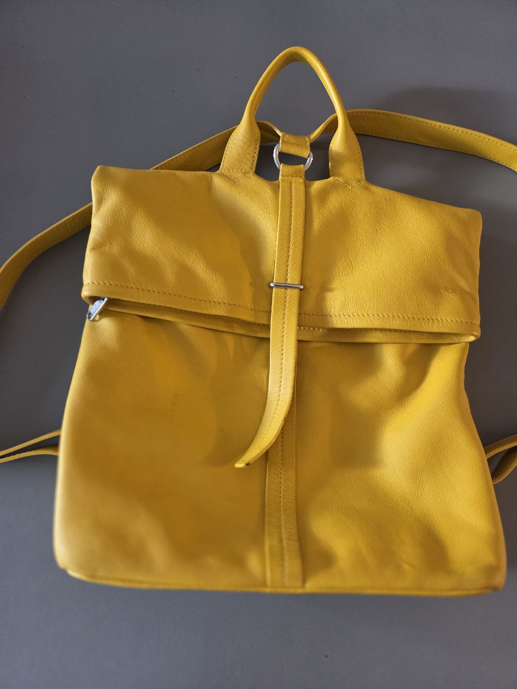 Bree Zaini: Bree Rucksack Leder Gelb – Usato da Hünenberg See venduto da Atsemet 1