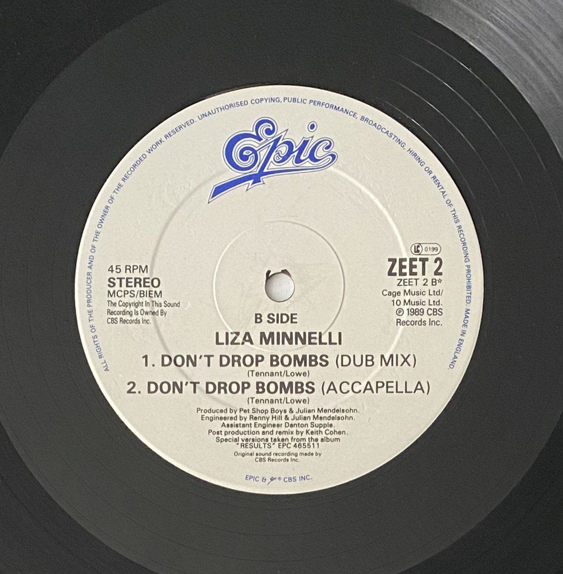 Vinyles: Liza Minnelli, Don't Drop Bombs – D'occasion à Flums par Empe1 3