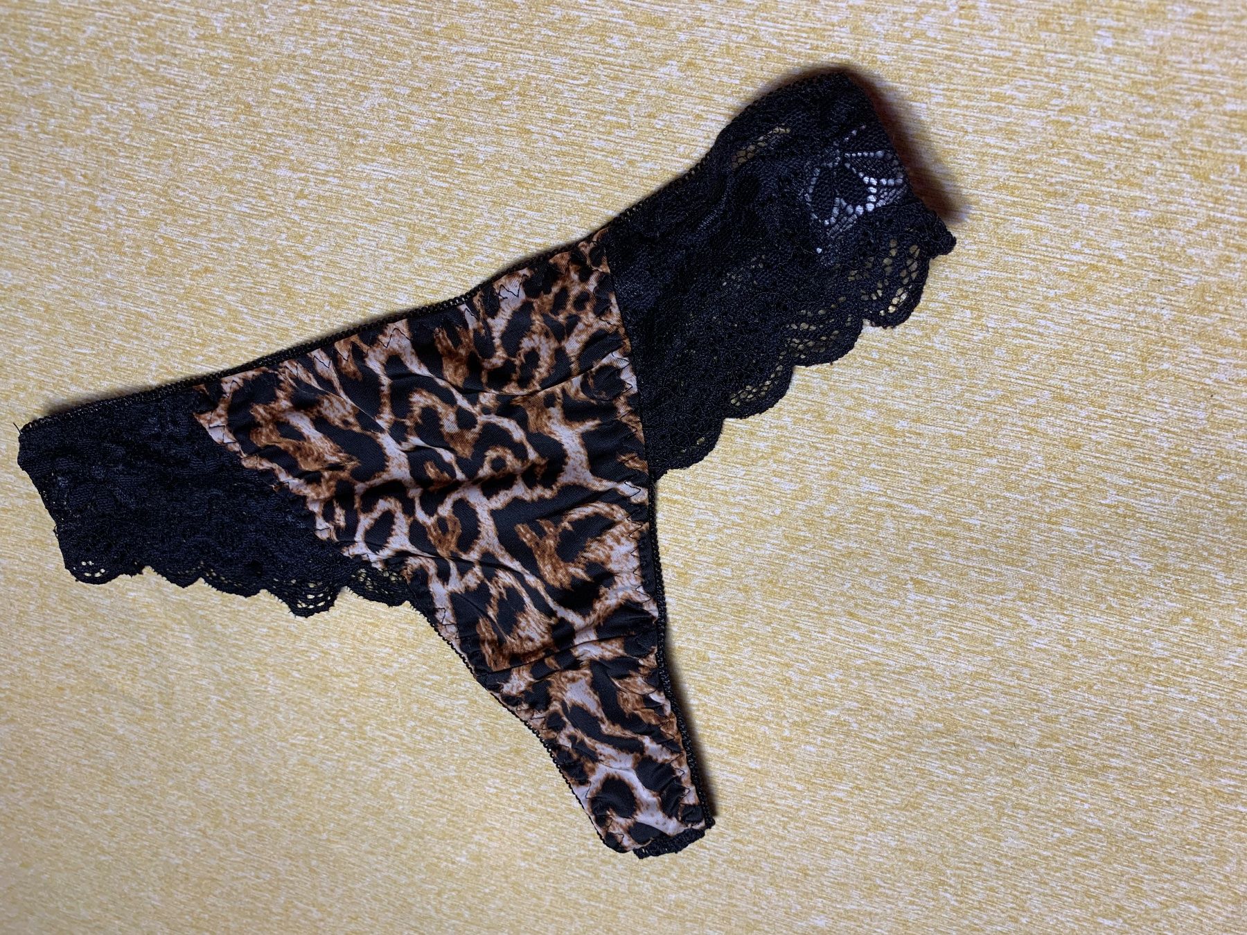 Altra biancheria intima: Tanga leopardata con Pizzo-tgS/M-chic e sexy – Nuovo (secondo la descrizione) da Locarno venduto da Fixed8 8