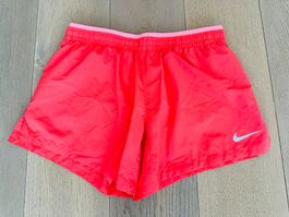 Nike Damen Shorts Grösse s