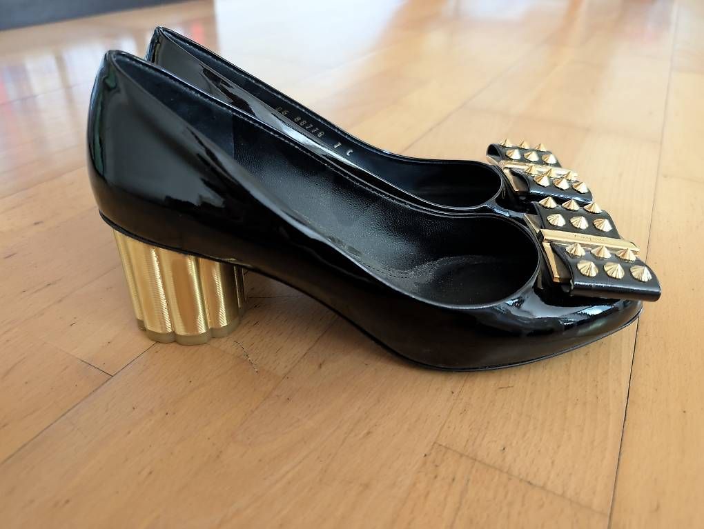 Salvatore Ferragamo Scarpe da donna: Salvatore Ferragamo taille 37 – Nuovo (secondo la descrizione) da Chêne Bougeries venduto da mam_fly6 4