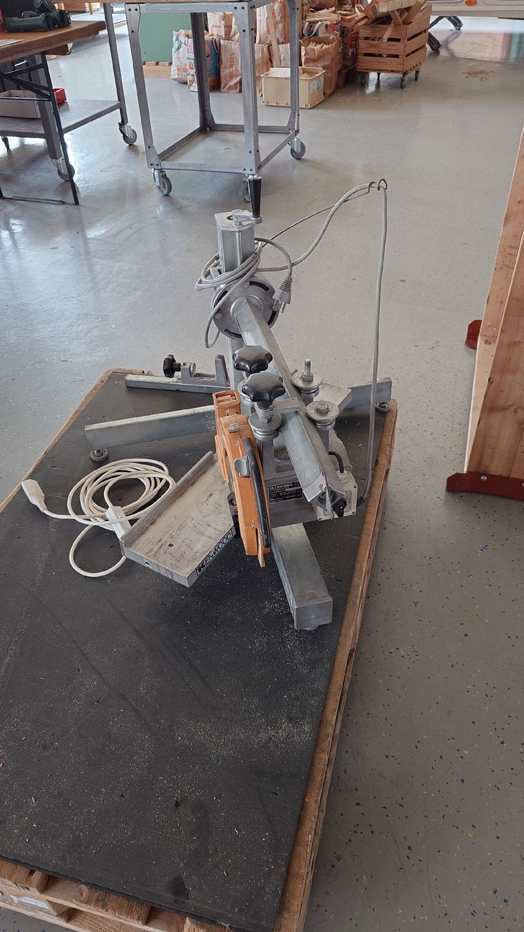 Seghe: Kenwood Universalsäge Type M40. – Usato da Bolken venduto da WHITE-1 3