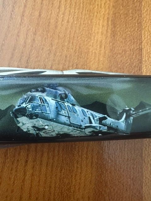 Victorinox Coltelli tascabile: Victorinox Super Puma Display Team 300 pcs – Nuovo e nell'imballaggio originale da Pringy venduto da Toyotafj 1