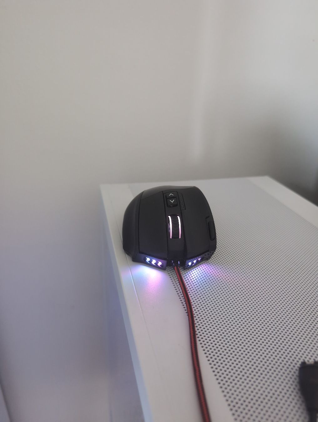 Mouse: Gaming Mouse MMO Titanwolf RGB USB  – Usato da Schwarzenbach SG venduto da nan_yzz8 2