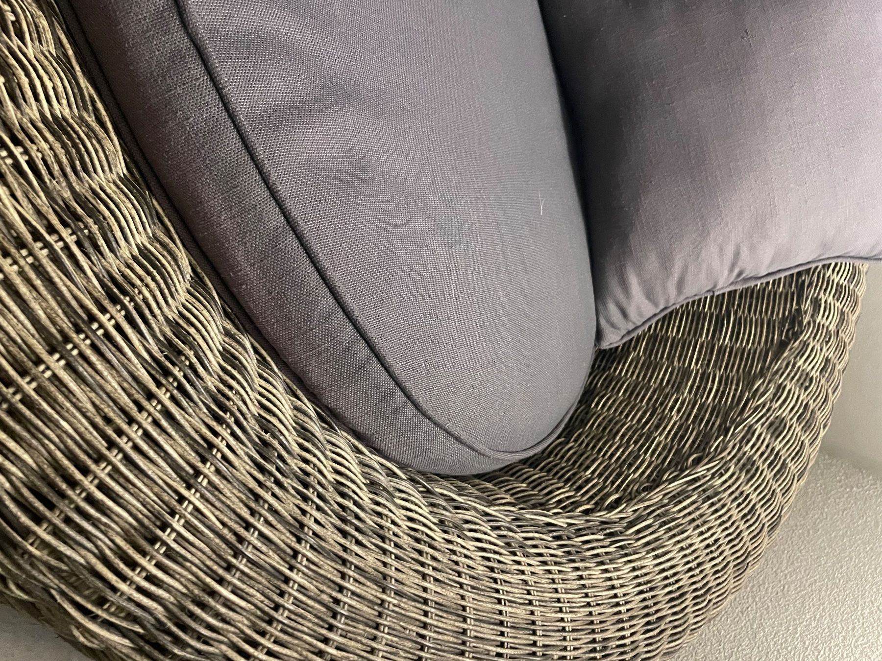 Sofas: Gartenlongue 2er plus runder Tisch – Gebraucht aus Würenlos von Ontrack4 6