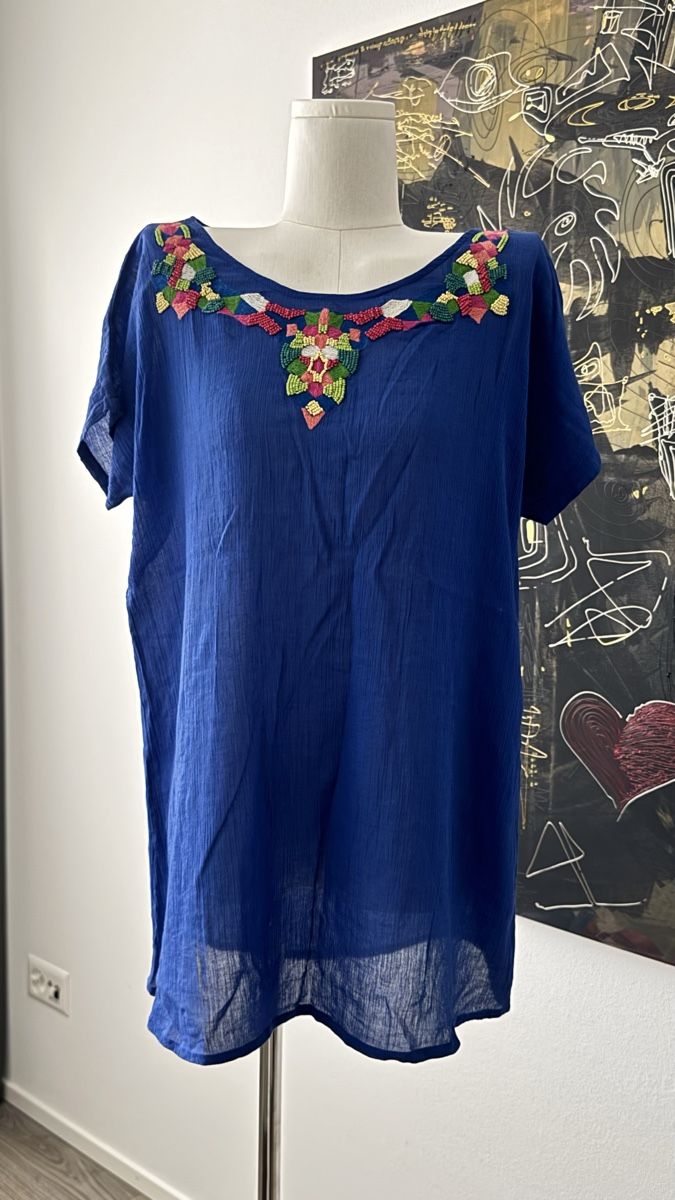 T-shirt: Bluse Damen dunkelblau mit Stickerei – Nuovo (secondo la descrizione) da Mörigen venduto da TimelessFinds