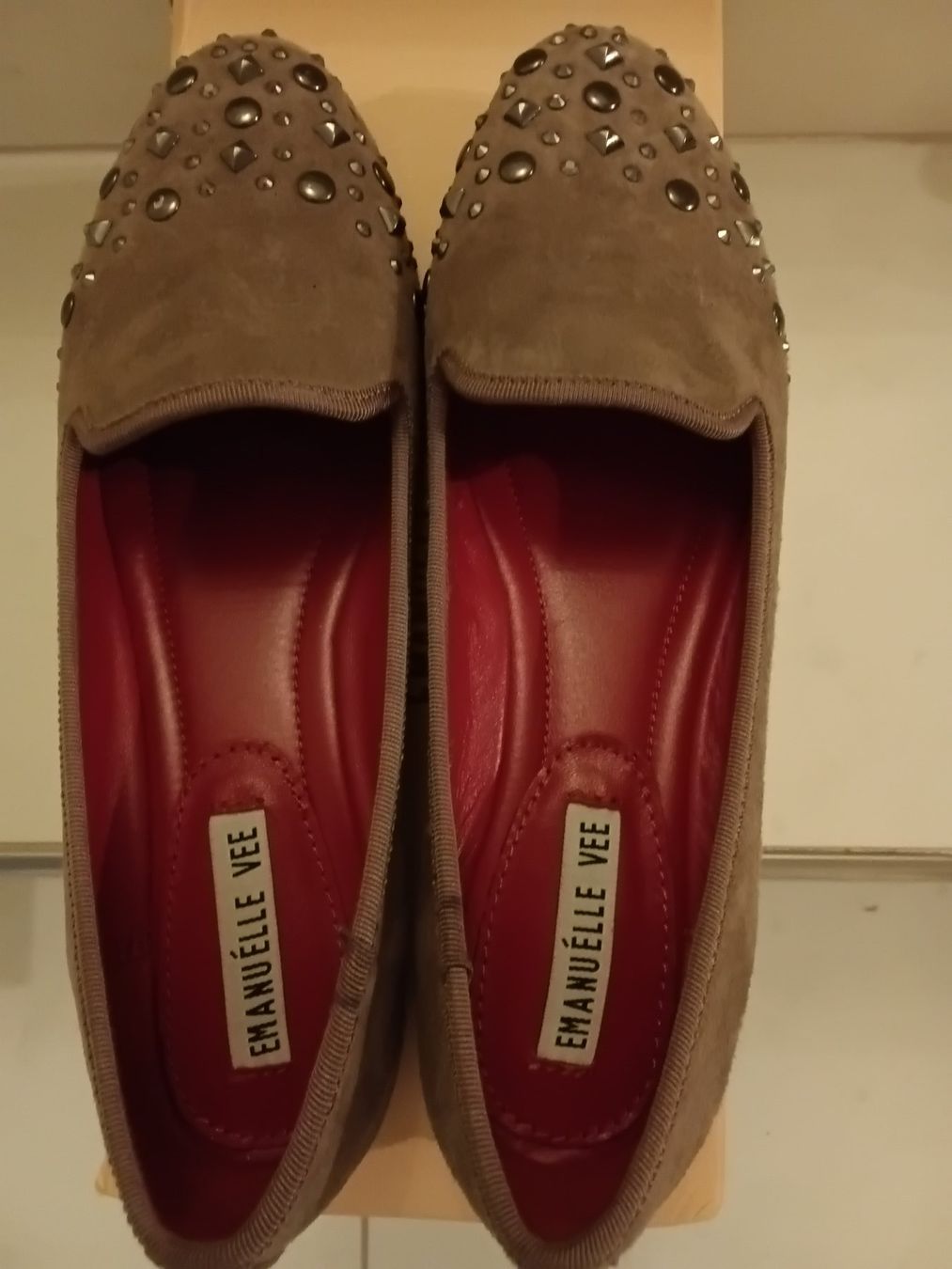Scarpe da donna: Schuhe Emanuelle Vee mit Steinen NEU Grösse 37 – Nuovo e nell'imballaggio originale da Wettswil venduto da the_jr6l 2