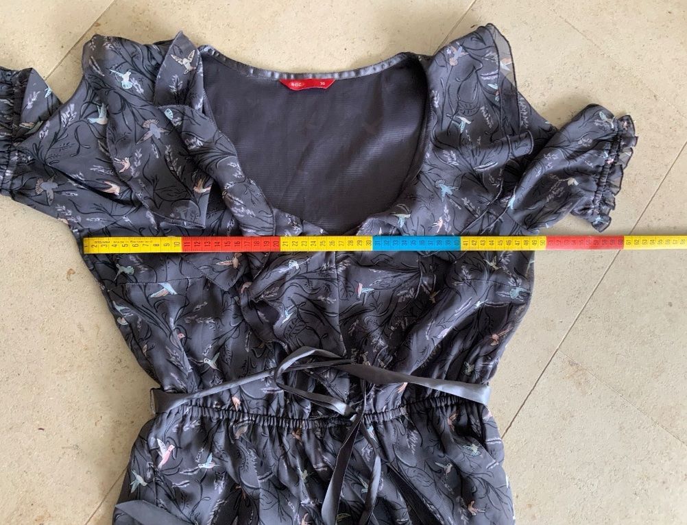 Esprit Vestiti: Robe Esprit edc grise imprimée oiseau 38 – Usato da Genève venduto da Libellule477 1