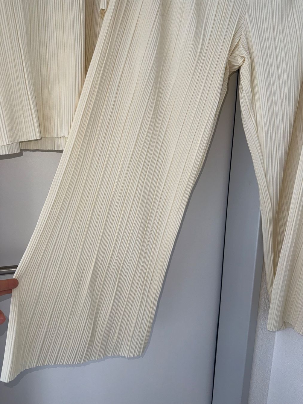 Completi & Tailleur: plissierter Hosenanzug ONLY Gr.L – Usato da Buchrain venduto da nat_pl5p 5
