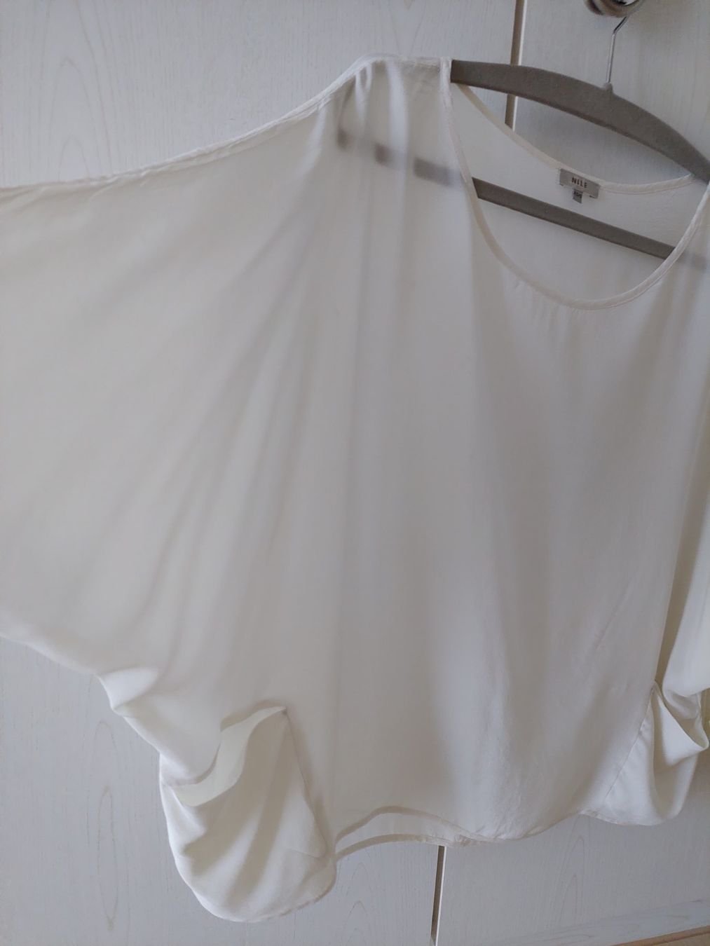 Nile Blusen: Seidenbluse von Nile – Neu (gemäss Beschreibung) aus Lyss von sfbuetikofer 1