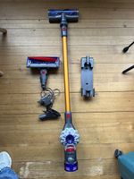 Dyson Staubsauger V8 - 2 Jahre alt