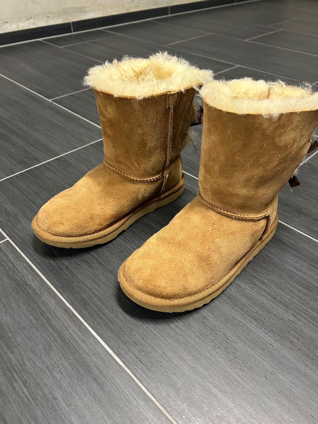 Ugg Chaussures filles: Uggs Winterschuhe – D'occasion à St. Margrethen SG par Buco1981 1