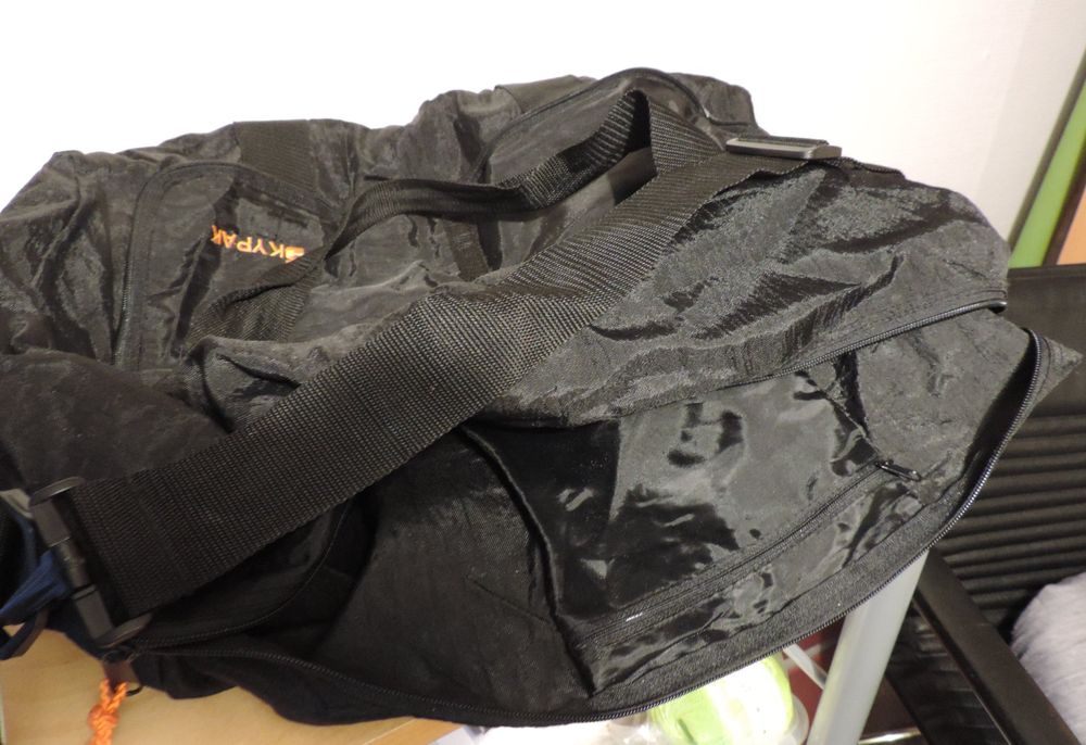 Borse: Praktische, faltbare Nylon-Reisetasche – Usato da Burgdorf venduto da ursla50 3