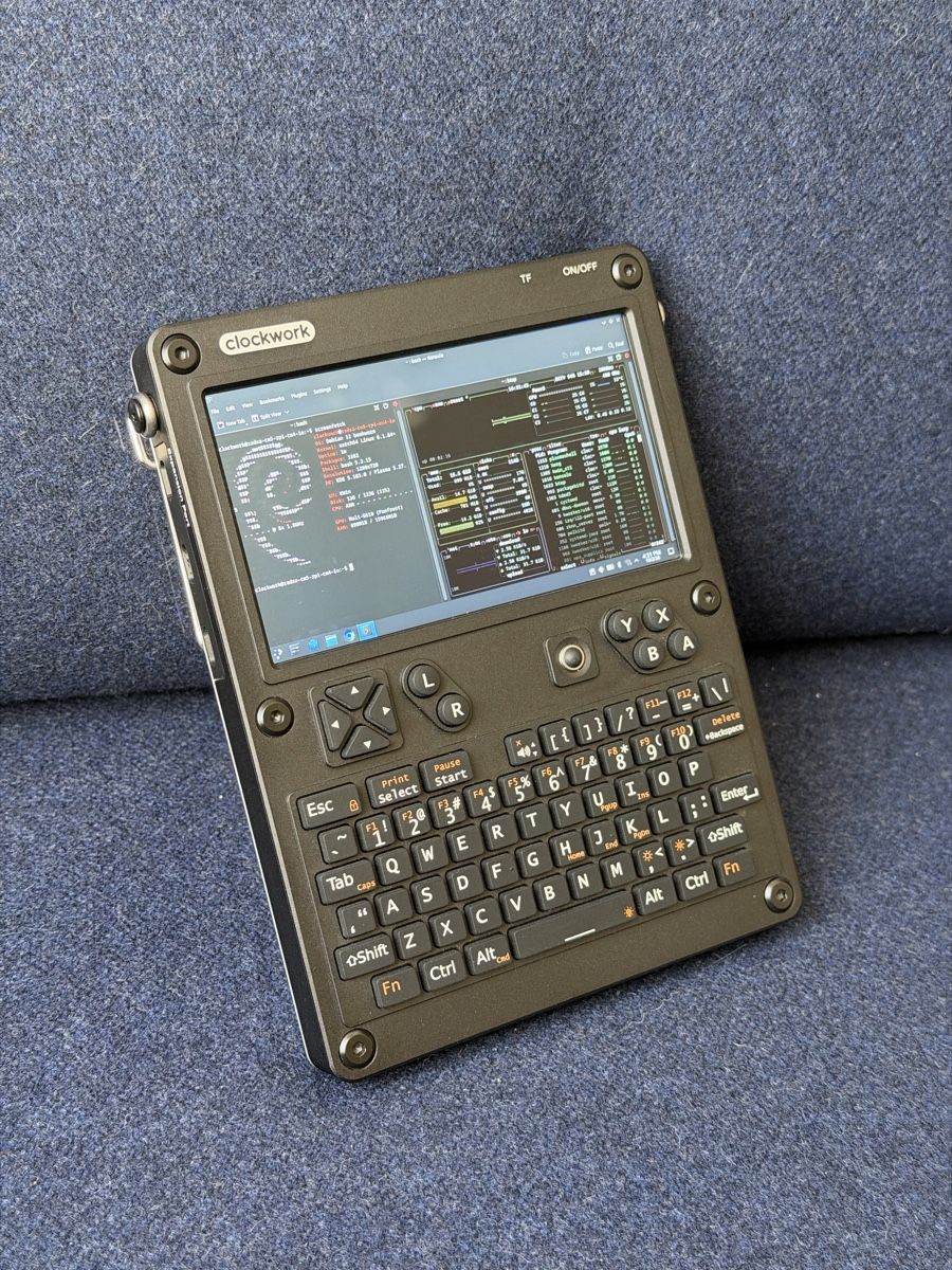 PCs: ClockworkPi uConsole (CM5/16GB/128GB) – Neuf (Voir description) à Zürich par jankais3r