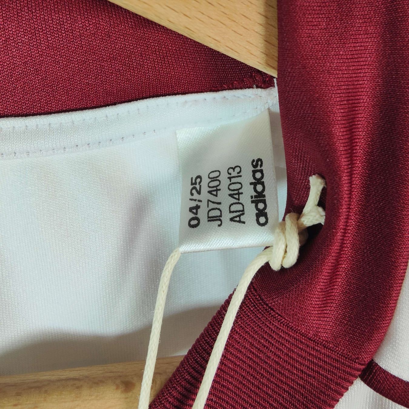Adidas Leibchen & Hosen: Original 2025-26 Servette Away Trikot – Gebraucht aus Martigny von eternalpitch 2