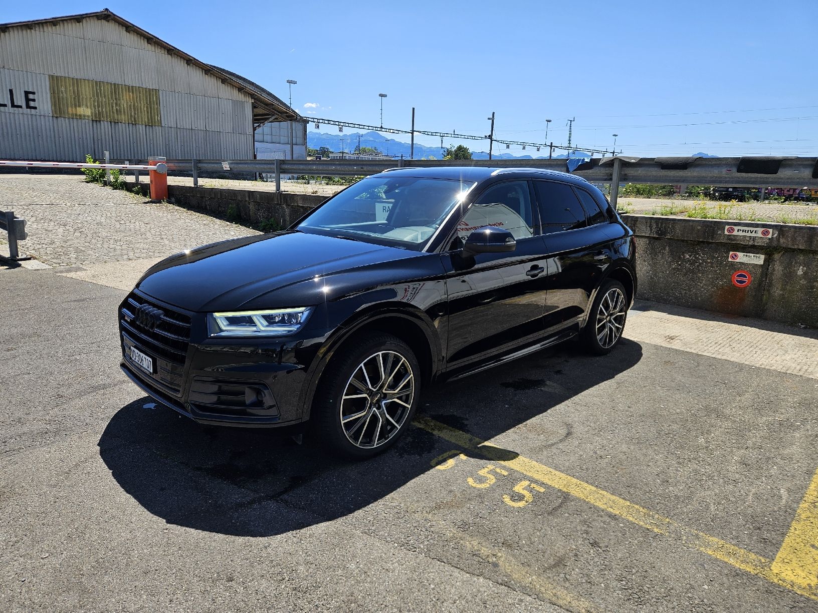 Audi Autos: audi q5 quattro 2.0 d – Gebraucht aus Lausanne von bek_x6yf 3