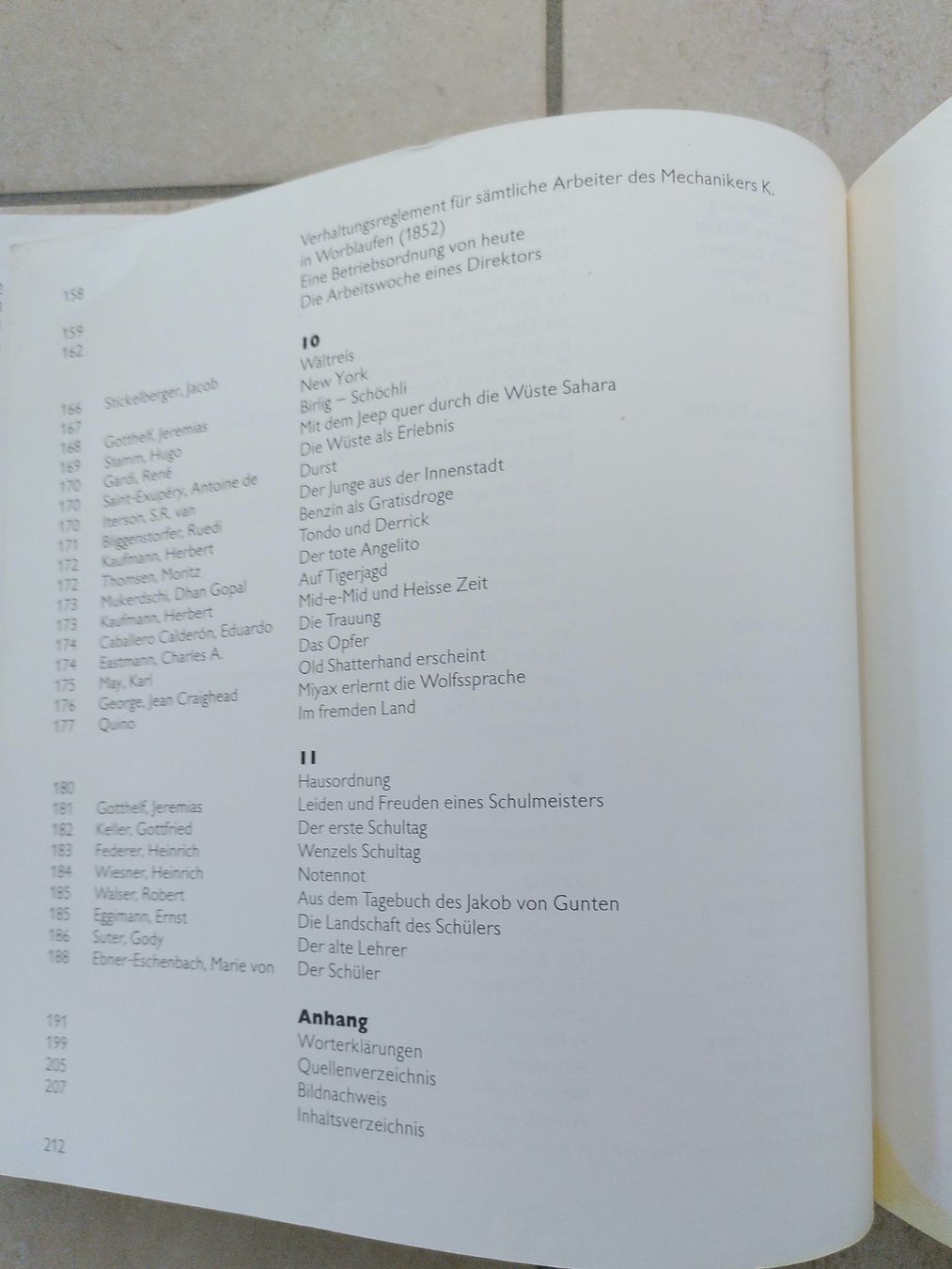 Libri: LESEZEICHEN/ VIELE SPANNENDE TEXTE, GESCHICHTEN – Usato da Brugg AG venduto da olamim 7