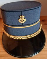 Uniformhut