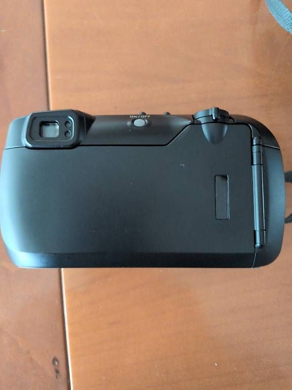 Fotocamera: Minolta 125 EX Riva Zoom – Usato da Buttwil venduto da Mafu71 3