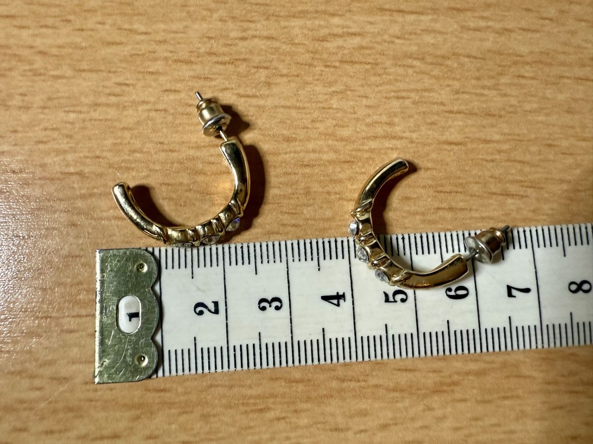 Ohrringe & -stecker: Elegante Goldfarbe Ohrringe mit Strasssteinen – Gebraucht aus Lamone von LaCantinaMagica 6