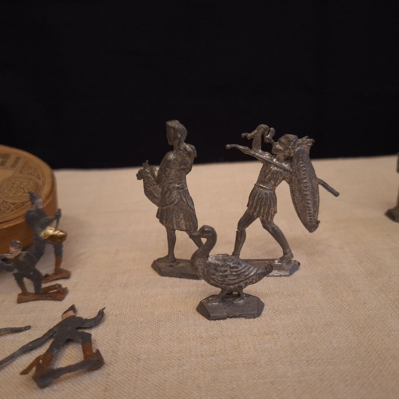 Spielzeuge: Versand möglich! Alte Spielfiguren – Gebraucht aus Winterthur von Goldpipau 6