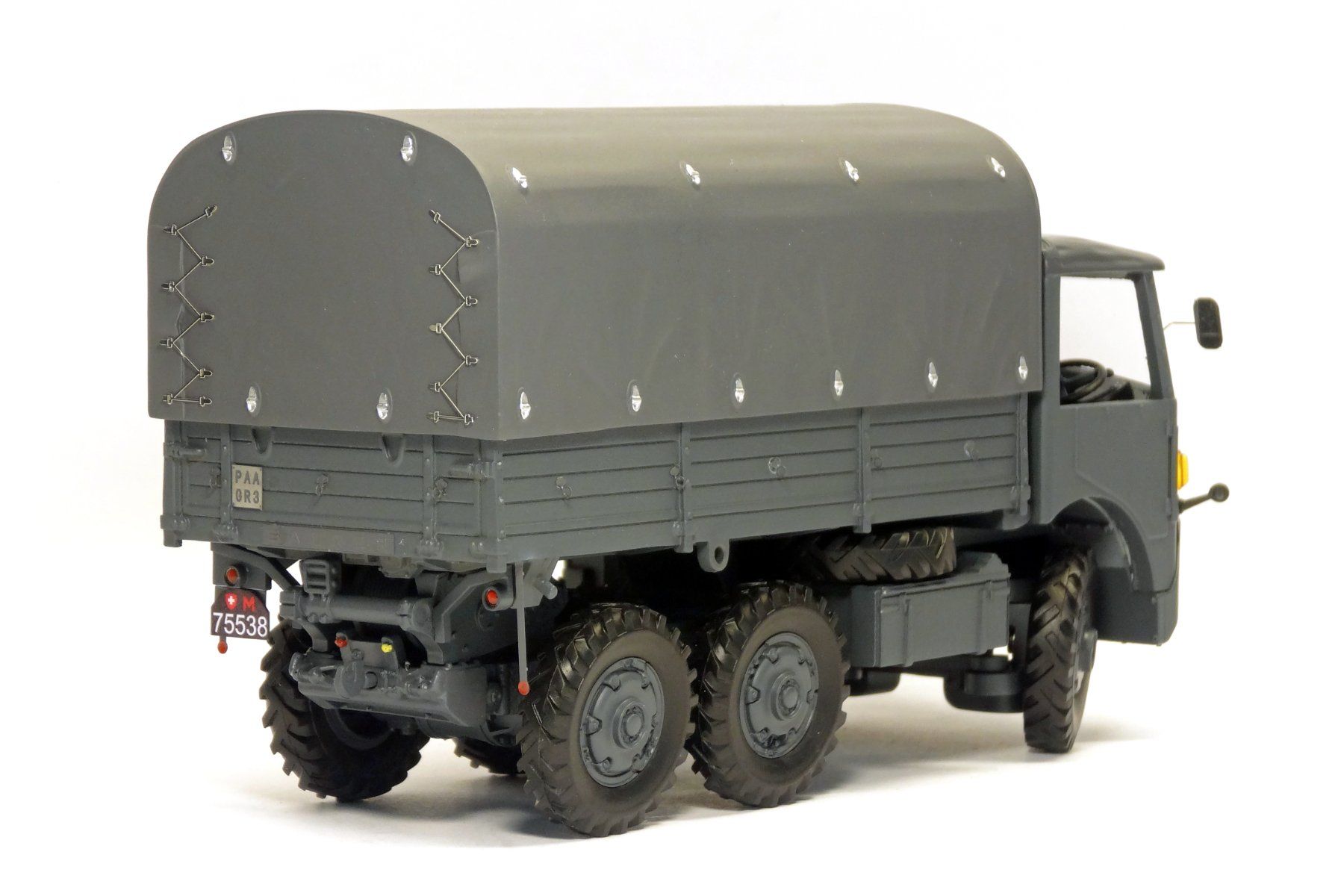 Kit di modellismo & Modellini statici: Saurer M6 Schattenschwarz 1:35 – Nuovo e nell'imballaggio originale da Lenk im Simmental venduto da AFM-Modellbau 1