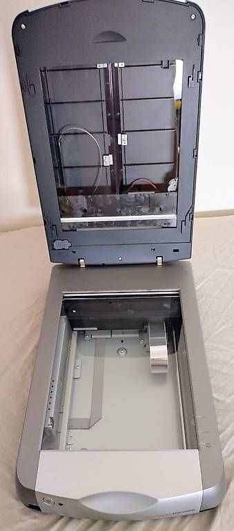 Epson Scanner: Für Bastler oder Erzatzträger -  Epson Perfection 4990 – Difettoso da Birsfelden venduto da vik_zt85